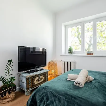 Studio Nowolipki, Central Location Apartment